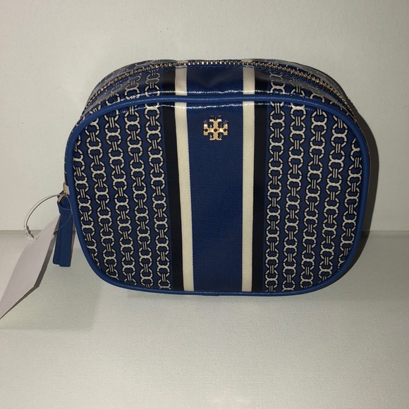 Tory Burch Handbags - NWT Tory Burch Gemini Link Blue Cosmetic bag